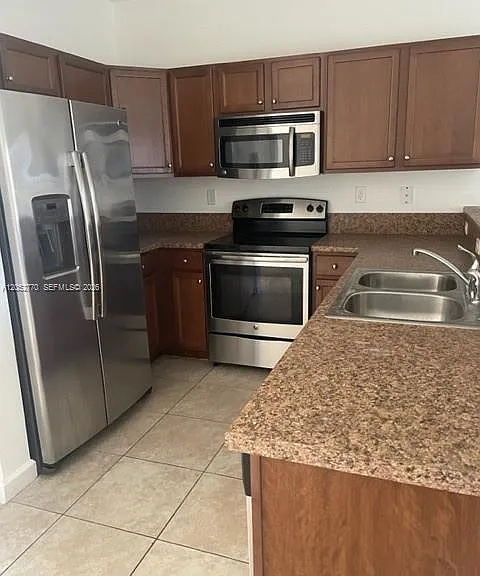 642 SE 32nd Ave #642 — Photo 4