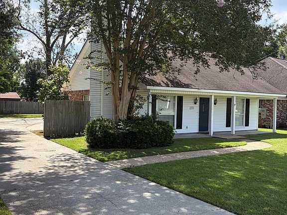 3rd image of 17226 Northlake Dr