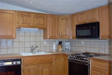 2nd image of 402 W Congress St