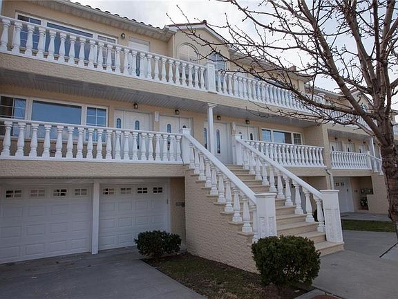 2nd image of 260 Zerega Ave #2