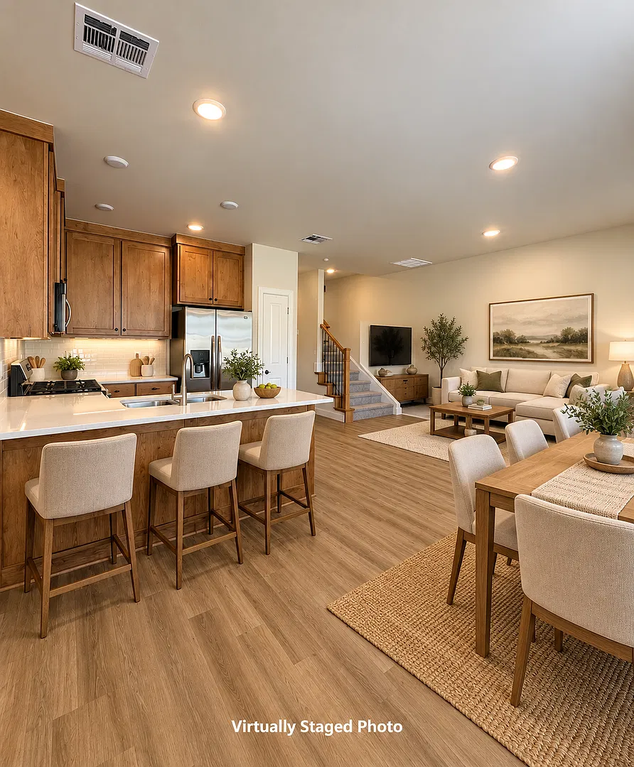 Stylish 3BR/2.5BA Townhome Near Downtown Edmond — Photo 2