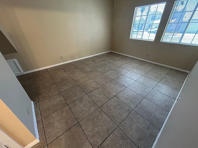 2806 Rungsted St — Photo 11