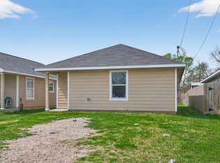 7521 Dyer St, Houston, TX 77088