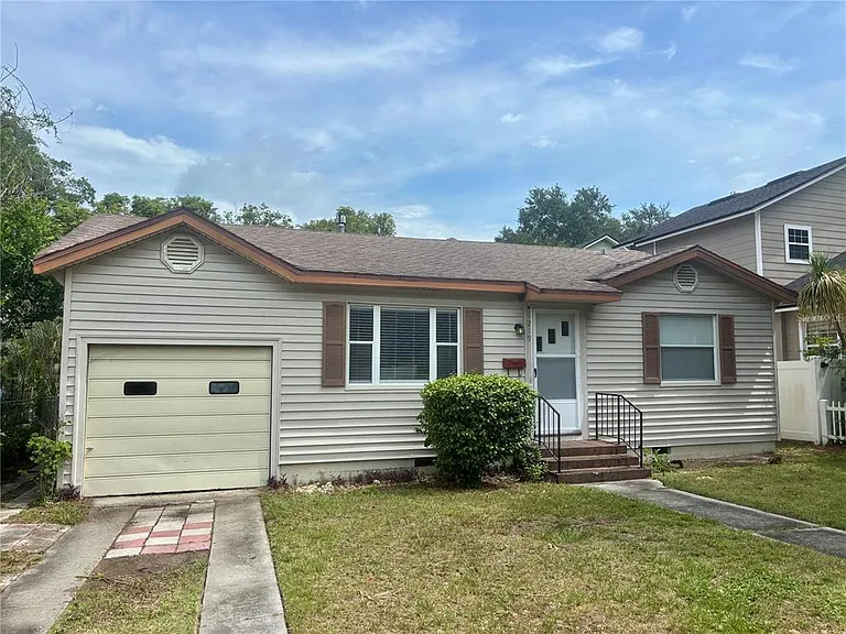 1219 Lake Highland Dr — Photo 6