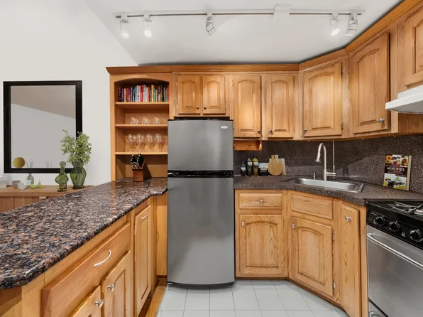 167 West 73rd Street image 3 of 7