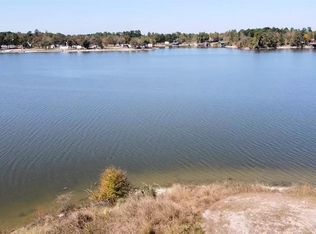 261 Lakeland Rd, Huntsville, TX 77320