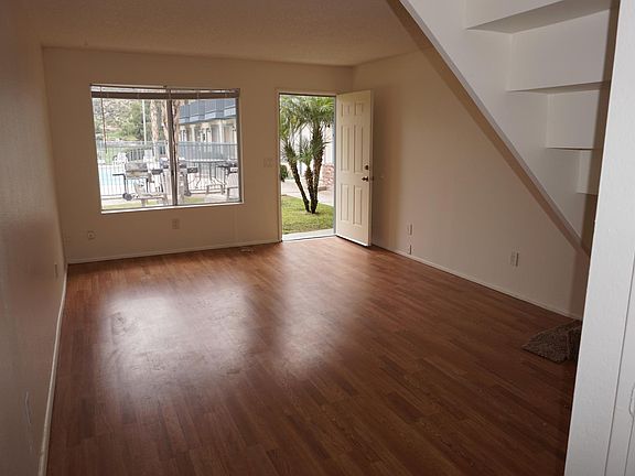 5th image of 525 E Thorton Ave
