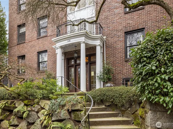 1120 17th Avenue #104, Seattle, WA 98122