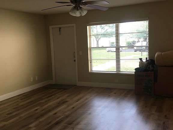 2nd image of 46 Vista Gardens Trl