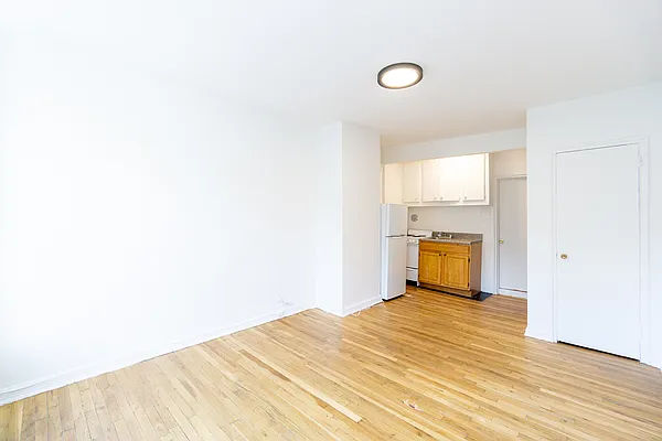 Rented by Compass | media 17