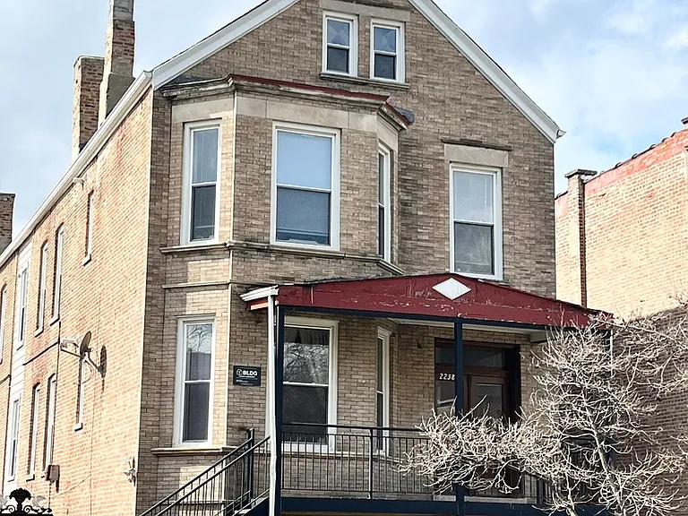 2238 S Homan Ave #1R — Photo 1