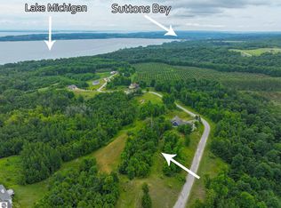 1950 N Blue Water Ct, Suttons Bay, MI