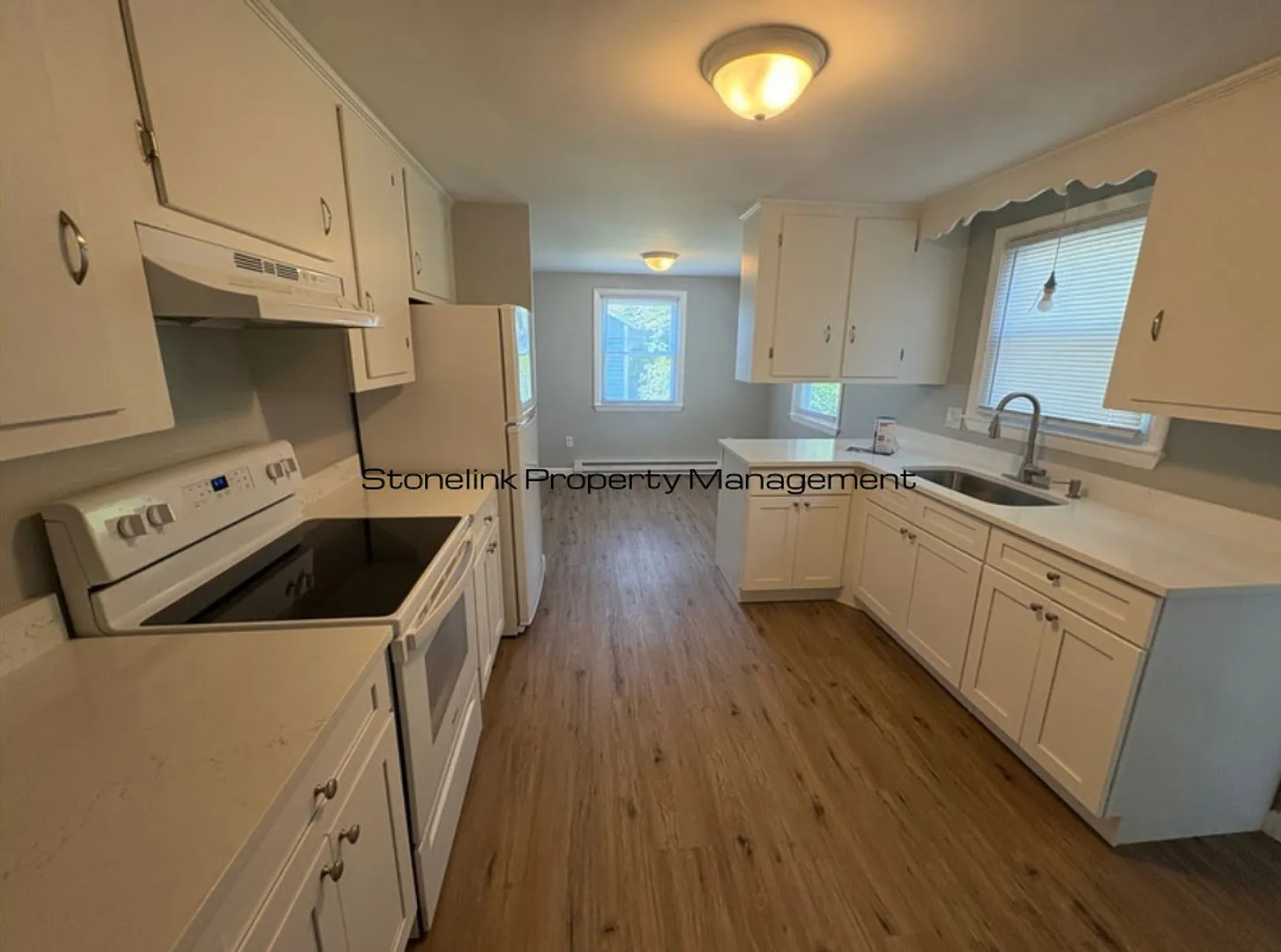 31 Studley Avenue — Photo 3