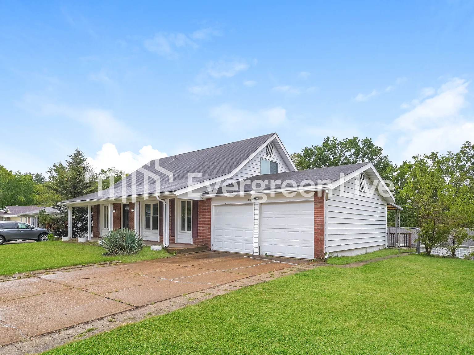 5 bed, 2.5 bath, 1944 sqft, $2,095 — Photo 2