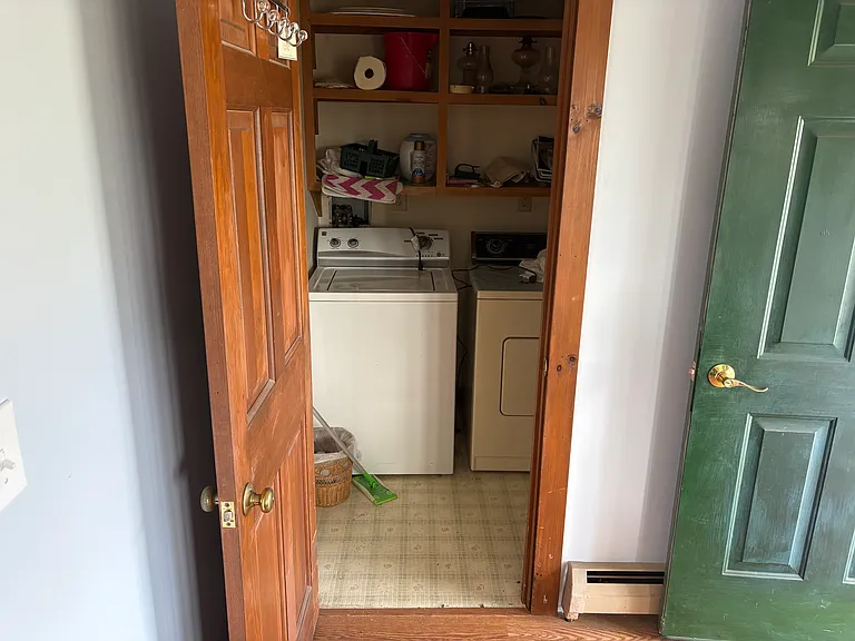 386 Day Rd — Photo 1