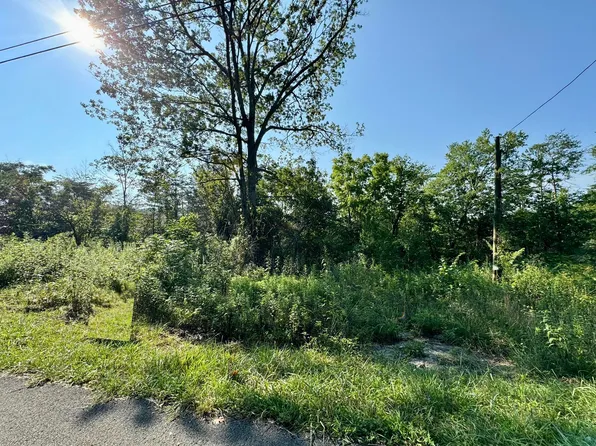 17-18 Sexton Rd, Monticello, KY 42633