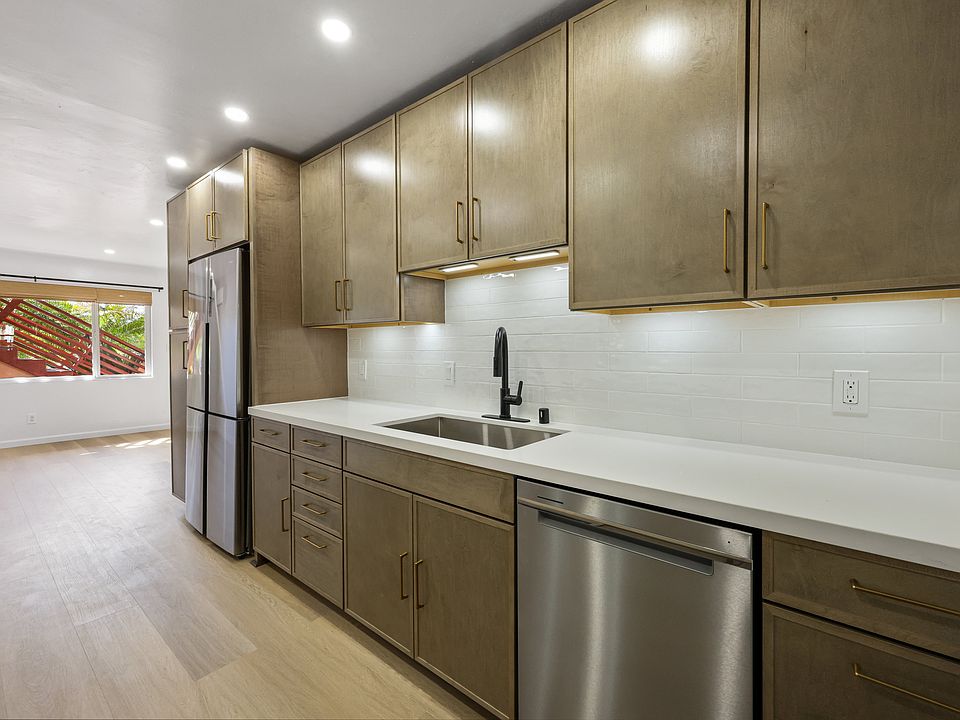 1st image of 4627 Bayard St #4631
