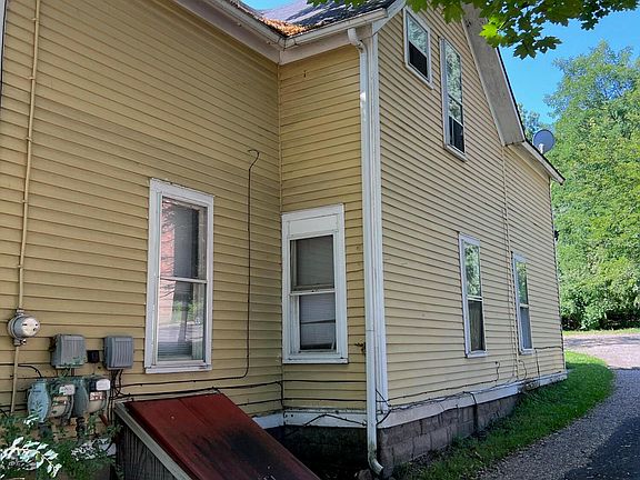 3rd image of 1201 Douglas Ave