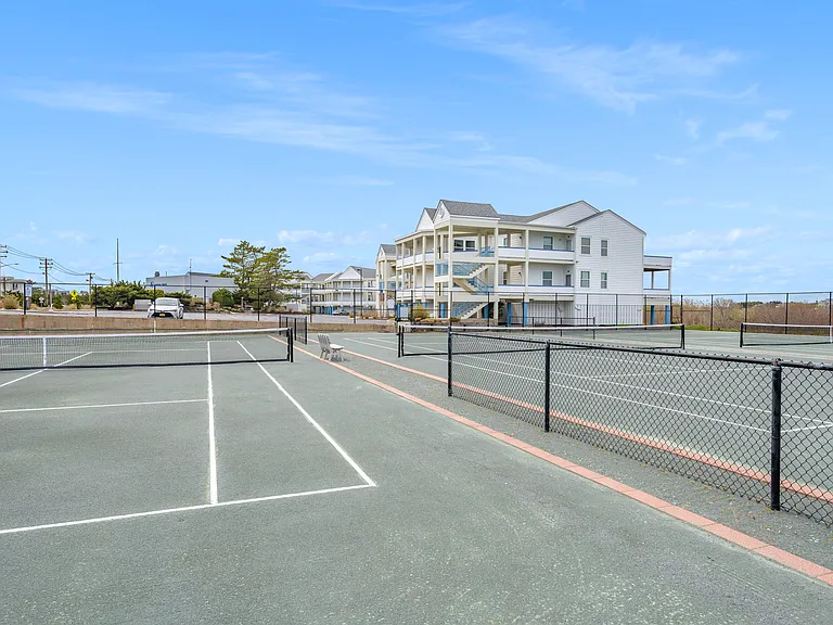 265 Dune Rd #68 — Photo 25