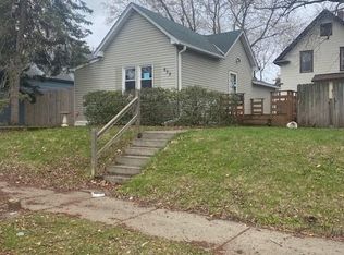 629 Orleans St, Saint Paul, MN 55107