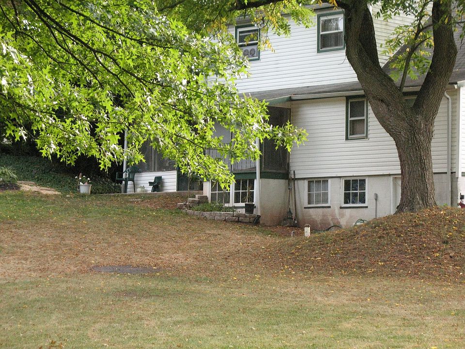 530 Locust Point Rd, York, PA 17406 Zillow