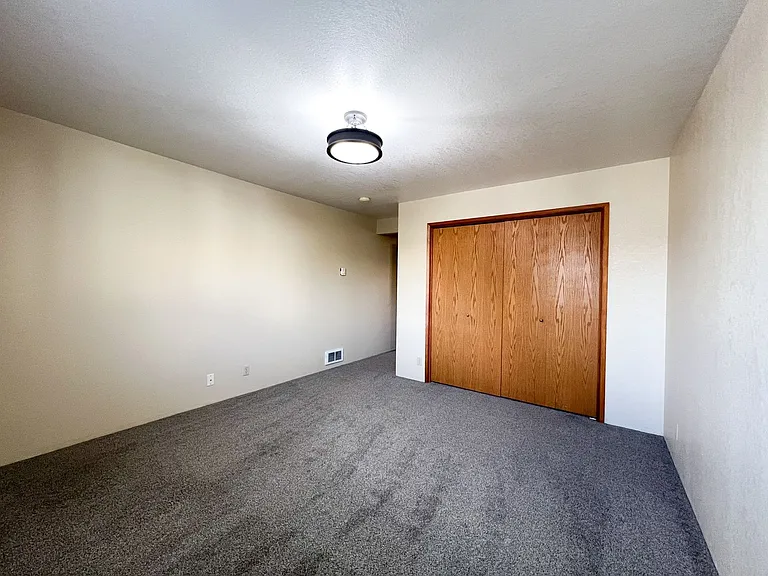 5440-5442 N Hills Dr #5444 — Photo 42