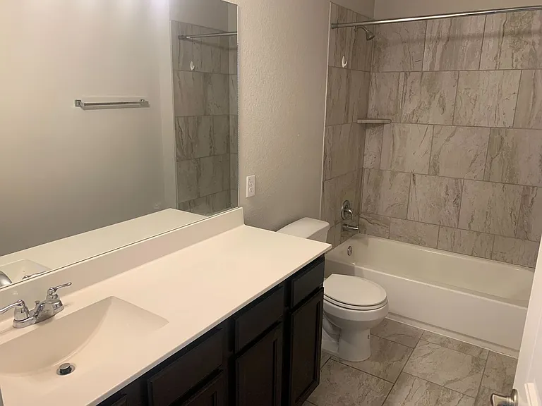 6814 Hibiscus Fls — Photo 22