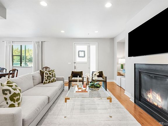 4th image of 360 S Lafayette Street #101