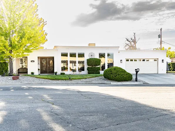 5606 Fawn Dr, Farmington, NM 87402