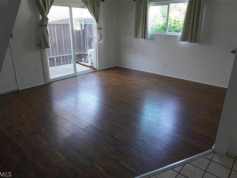 428 E Foothill Blvd — Photo 10