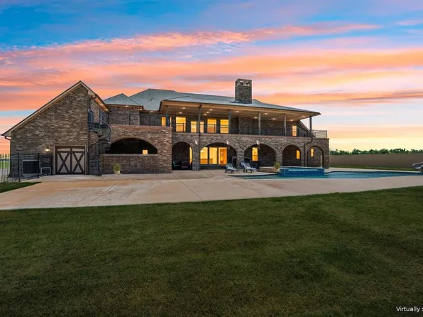 1611 N Morgan Rd, Tuttle, OK 73089
