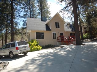 579 Oriole Rd, Wrightwood, CA 92397