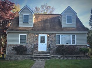 10 Loring Ave, Ewing, NJ 08638