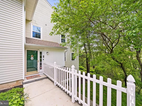 54 Bayberry Ct #54, Glen Mills, PA 19342