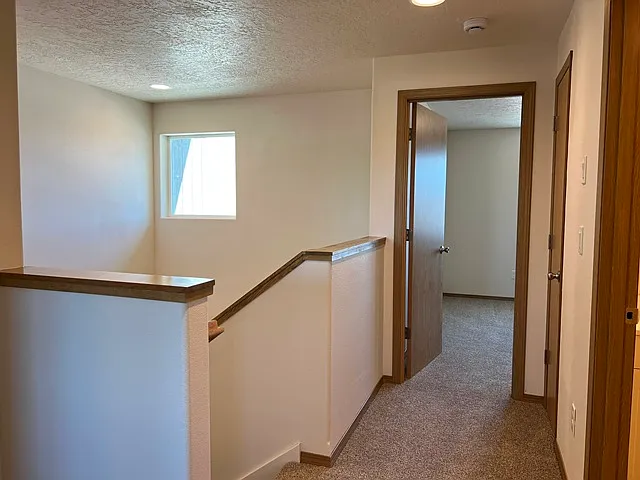 389 Clover St — Photo 9