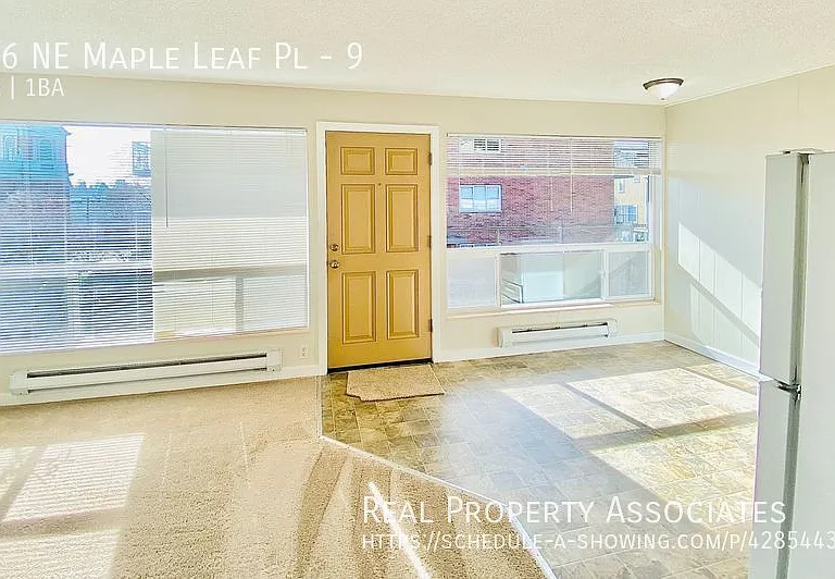 416 NE Maple Leaf Pl #9 — Photo 6