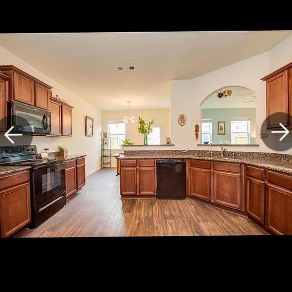 8030 Crustacean Rd — Photo 3