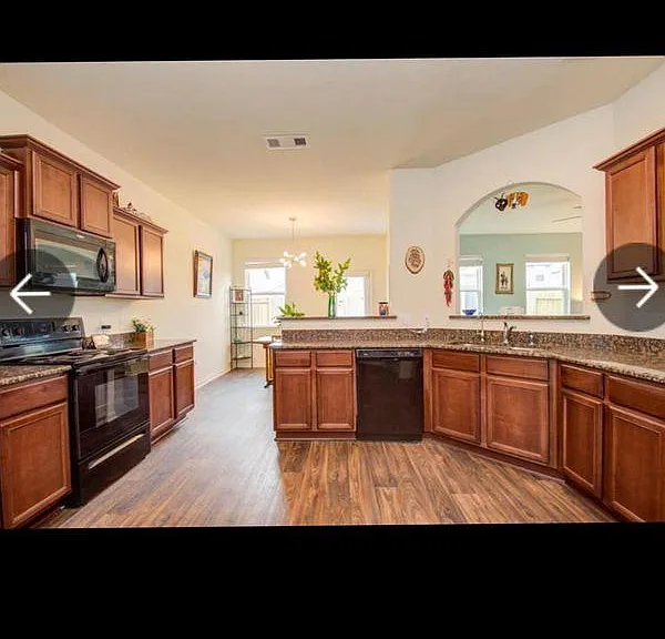 8030 Crustacean Rd — Photo 3