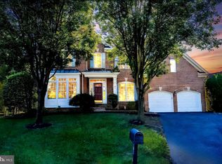 2393 Watters Glen Ct, Falls Church, VA 22043