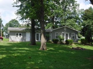 186 County Line Rd, Creal Springs, IL 62922
