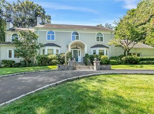 10 Seneca Trl, Harrison, NY 10528