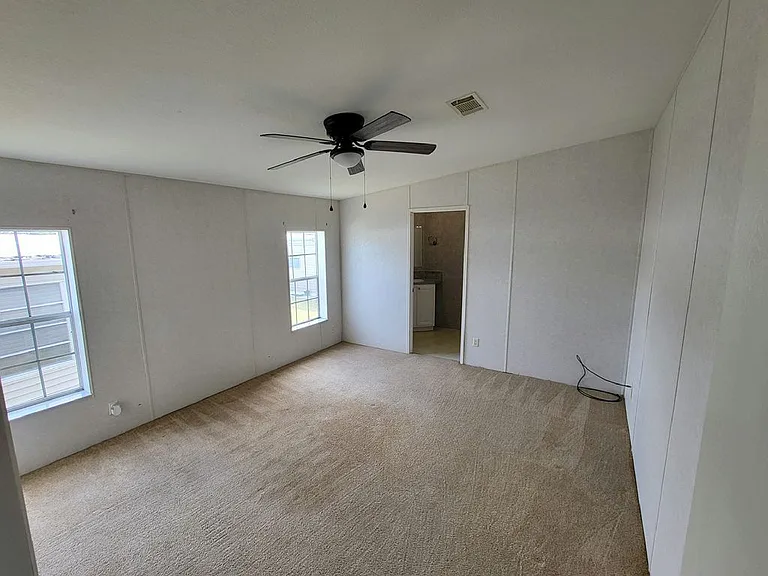 182 Oleander St #182 — Photo 12