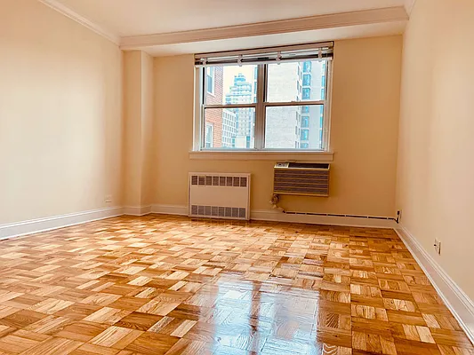 Rented by Halstead Real Estate | media 19