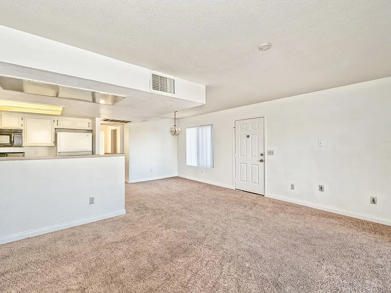 8070 W Russell Rd #2030 — Photo 15