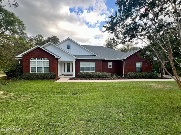 4667 River Dr, Marianna, FL 32446