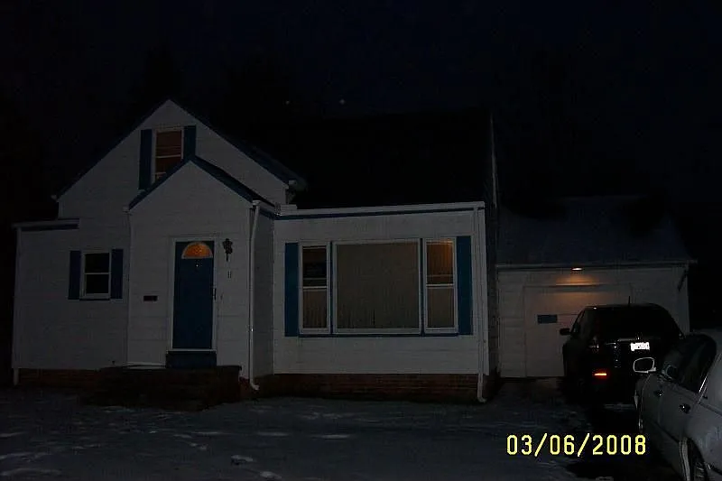 11 Thames Ave photo 1