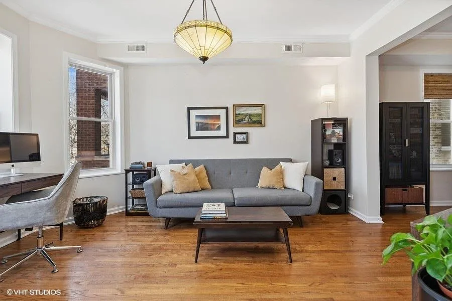 3 bed, $2,850 — Photo 2