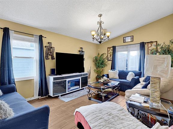 5th image of 5415 TIMBERCHASE COURT
