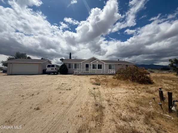 397 Joshua Hills Rd, Pinon Hills, CA 92372
