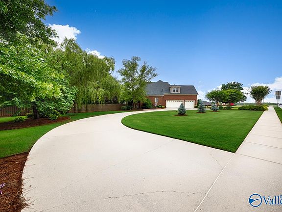 5th image of 125 Wickerberry Ln